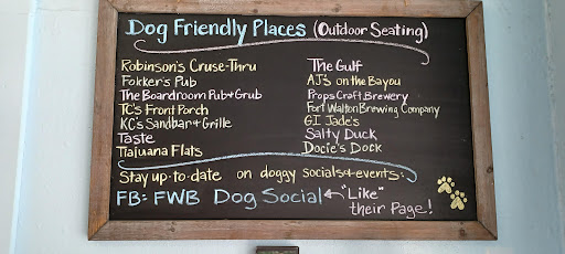 Pet Supply Store «3 Dogs and a Chick», reviews and photos, 130 Miracle Strip Pkwy SE, Fort Walton Beach, FL 32548, USA