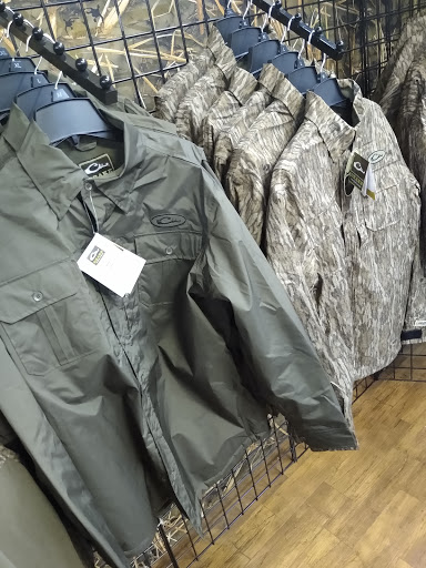 Outdoor Sports Store «Wiley Outdoor Sports», reviews and photos, 1820 6th Ave SE # U, Decatur, AL 35601, USA