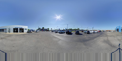 Chevrolet Dealer «Chandler Chevrolet», reviews and photos, 600 Clifty Dr, Madison, IN 47250, USA