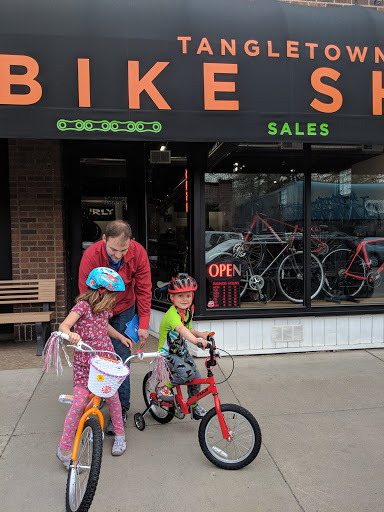 Bicycle Store «Tangletown Bike Shop», reviews and photos, 322 W 48th St, Minneapolis, MN 55409, USA