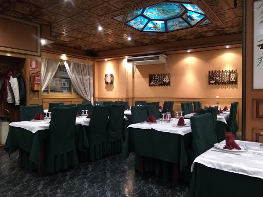 Restaurante Chino Playa - Av. Isabel Manoja, 7, 29620 Torremolinos, Málaga