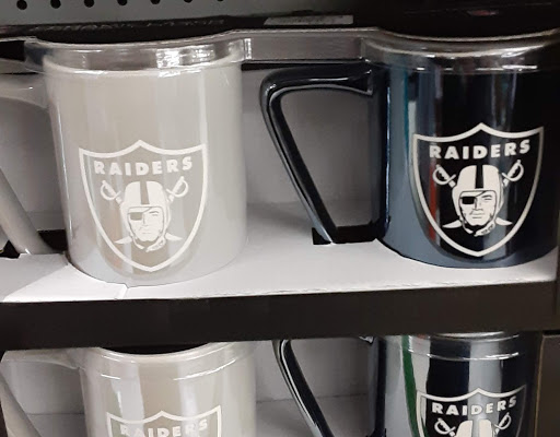 Sporting Goods Store «Big 5 Sporting Goods - Fresno», reviews and photos, 5488 N Blackstone Ave, Fresno, CA 93710, USA