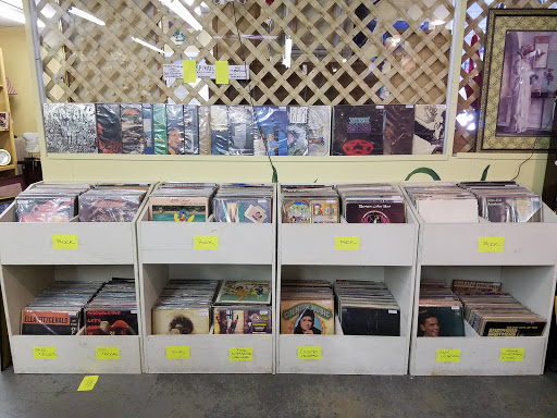 Consignment Shop «Baker Street Curiosity Shop», reviews and photos, 6780 Market St, Wilmington, NC 28405, USA