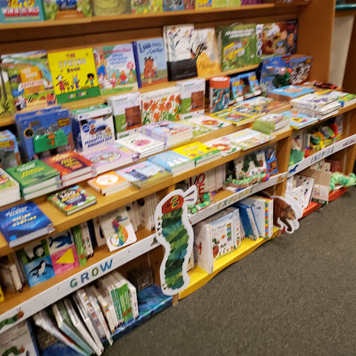 Book Store «Barnes & Noble», reviews and photos, 470 Universal Dr N, North Haven, CT 06473, USA