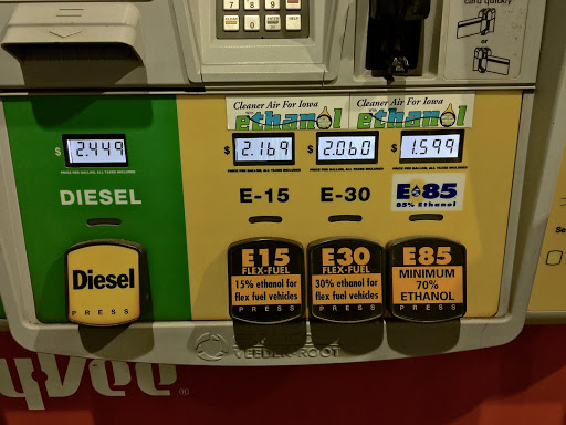 Gas Station «Hy-Vee Gas», reviews and photos, 665 S 51st St, West Des Moines, IA 50265, USA