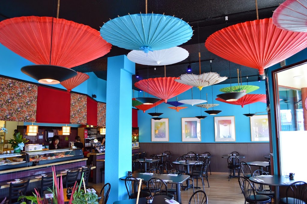 Midori's Floating World Cafe 55406