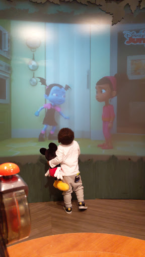 Toy Store «Disney Store», reviews and photos, 4400 Ashford Dunwoody Rd, Atlanta, GA 30346, USA