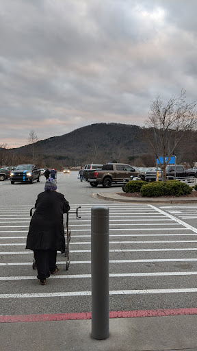 Department Store «Walmart Supercenter», reviews and photos, 260 Donald E Thurmond Pkwy, Cleveland, GA 30528, USA