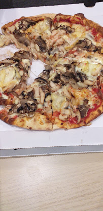 Pizza du Pizzeria LA BOÎTE A PIZZA Rodez - n°11