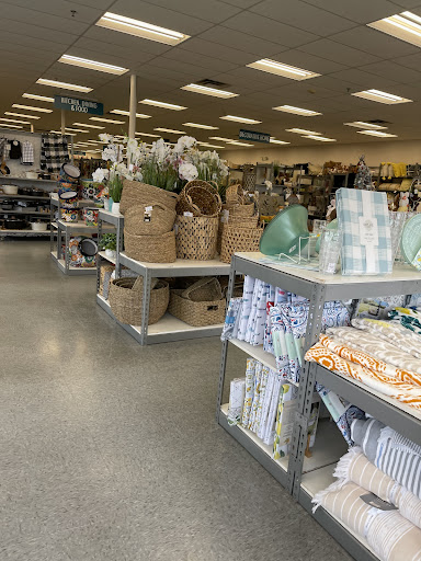 Home Goods Store «Tuesday Morning», reviews and photos, 719 Sleater Kinney Rd SE, Lacey, WA 98503, USA