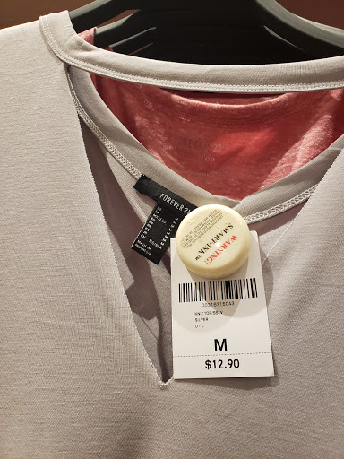 Clothing Store «Forever 21», reviews and photos, 14006 Riverside Dr # 35, Sherman Oaks, CA 91423, USA