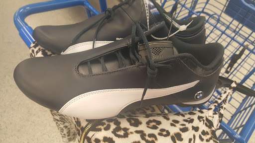 Clothing Store «Ross Dress for Less», reviews and photos, 240 N Courtenay Pkwy, Merritt Island, FL 32953, USA