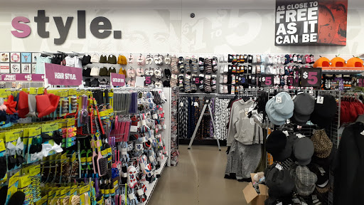 Variety Store «Five Below», reviews and photos, 1255 Raritan Rd, Clark, NJ 07066, USA