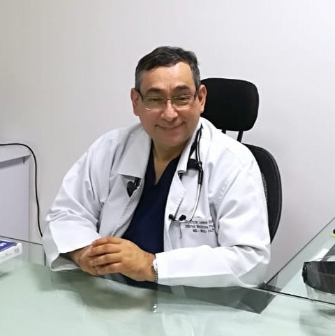 Dr. Óscar Leonel Rueda Ochoa, Internista