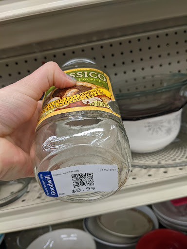 Non-Profit Organization «Goodwill - Canoga Park», reviews and photos, 7107 Owensmouth Ave, Canoga Park, CA 91303, USA