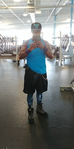 Gym «Zip Fitness Waukegan-Gurnee», reviews and photos, 730 N Green Bay Rd, Waukegan, IL 60085, USA