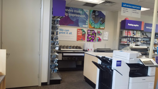 Print Shop «FedEx Office Print & Ship Center», reviews and photos, 2179 NE 163rd St, North Miami Beach, FL 33162, USA