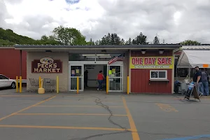 Peck's Market image