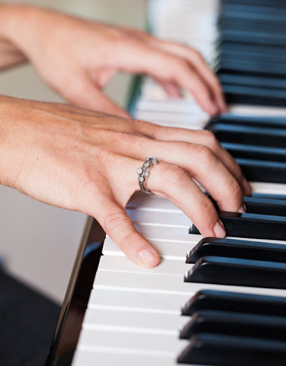 Musikseminar Husar, Schule für Musik und Schauspiel