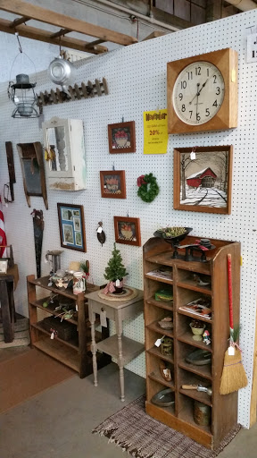Flea Market «The Slatington Marketplace», reviews and photos, 8281 PA-873, Slatington, PA 18080, USA