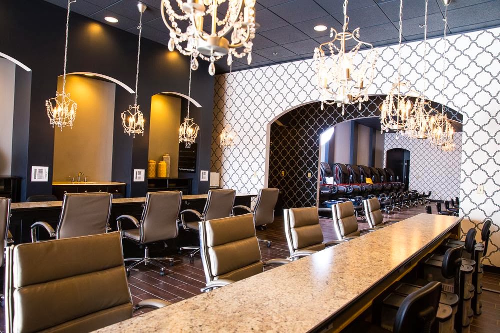 The Nail Lounge 64154