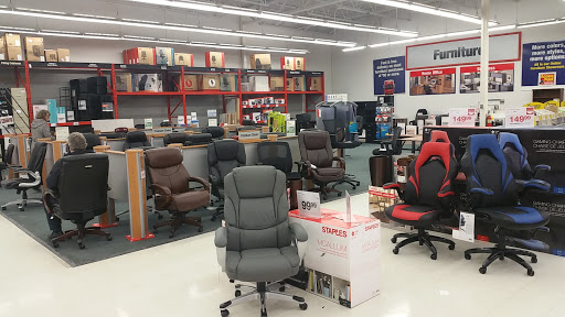 Office Supply Store «Staples», reviews and photos, 1722-1724 S West Ave, Freeport, IL 61032, USA