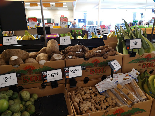 Shopping Mall «Carbon Plaza Mall», reviews and photos, 1241 Blakeslee Blvd Dr E, Lehighton, PA 18235, USA