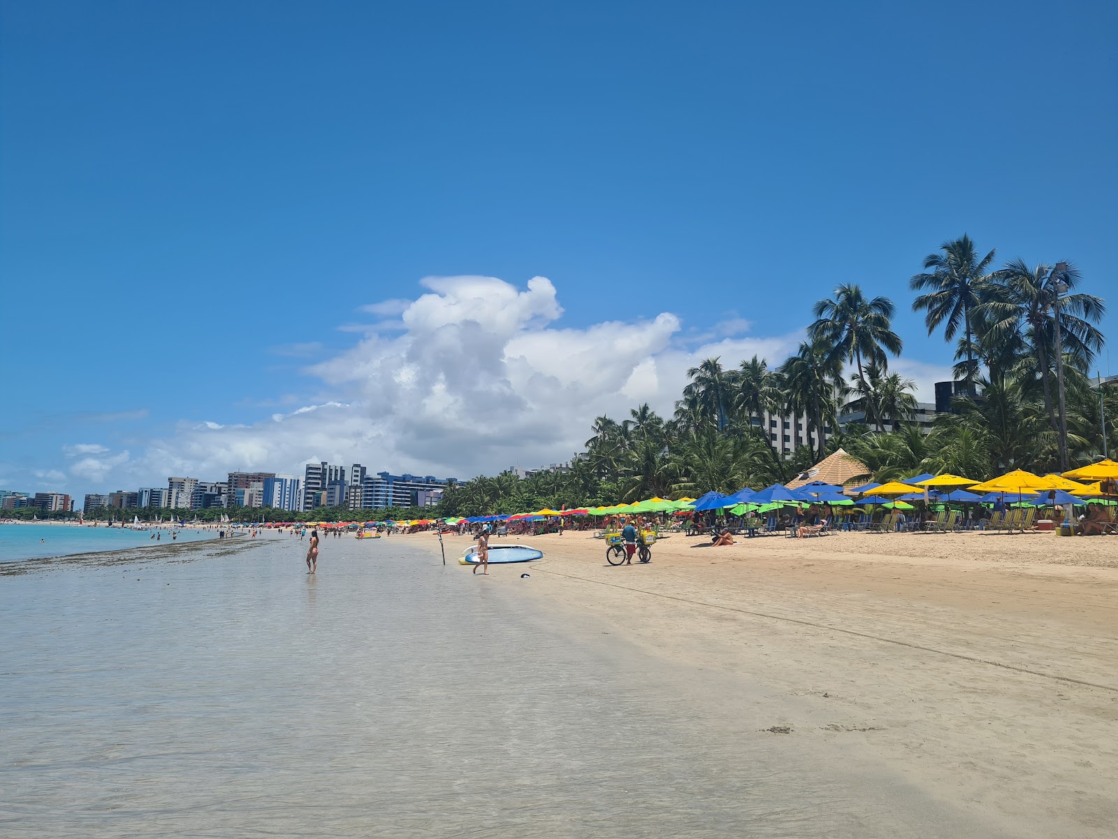 Praia de Pajuçara'in fotoğrafı düz ve uzun ile birlikte