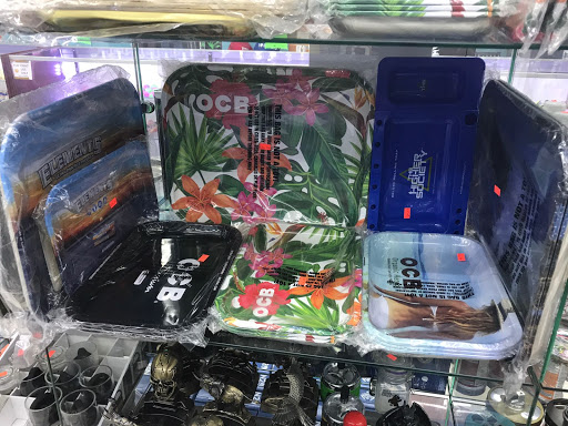 Tobacco Shop «Campus Smoke Shop», reviews and photos, 1525 W Tennessee St, Tallahassee, FL 32304, USA