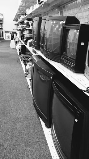 Thrift Store «Goodwill Retail Store & Donation Center», reviews and photos, 3871 Evergreen Pkwy, Bowie, MD 20716, USA