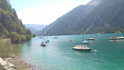 Foto di Segelclub Delphin sorretto da scogliere