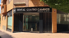 Clínica Dental Cuatro Caminos