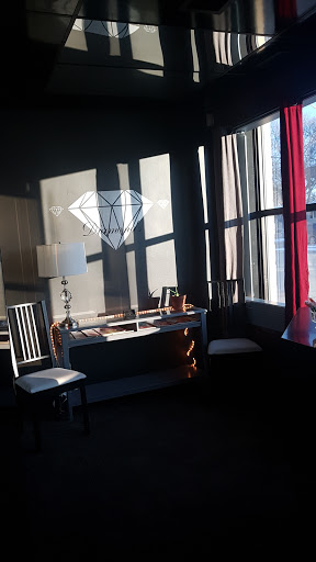 Diamonds Massage Studio