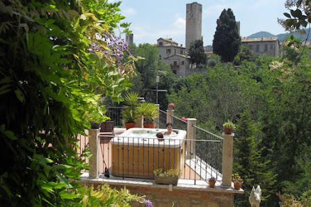 B&B Antico Borgo Piceno Via S. Serafino da Montegranaro, 73, 63100 Ascoli Piceno AP, Italia