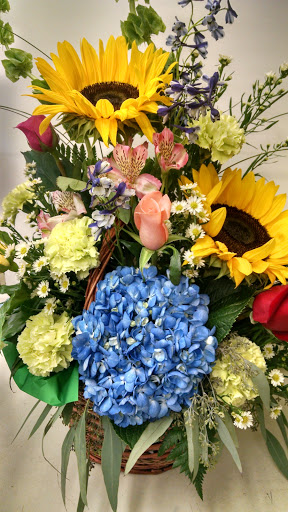 Florist «North End Florist», reviews and photos, 403 N Charlotte St, Pottstown, PA 19464, USA