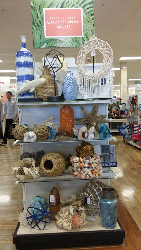 Department Store «HomeGoods», reviews and photos, 5530 Reseda Blvd, Tarzana, CA 91356, USA