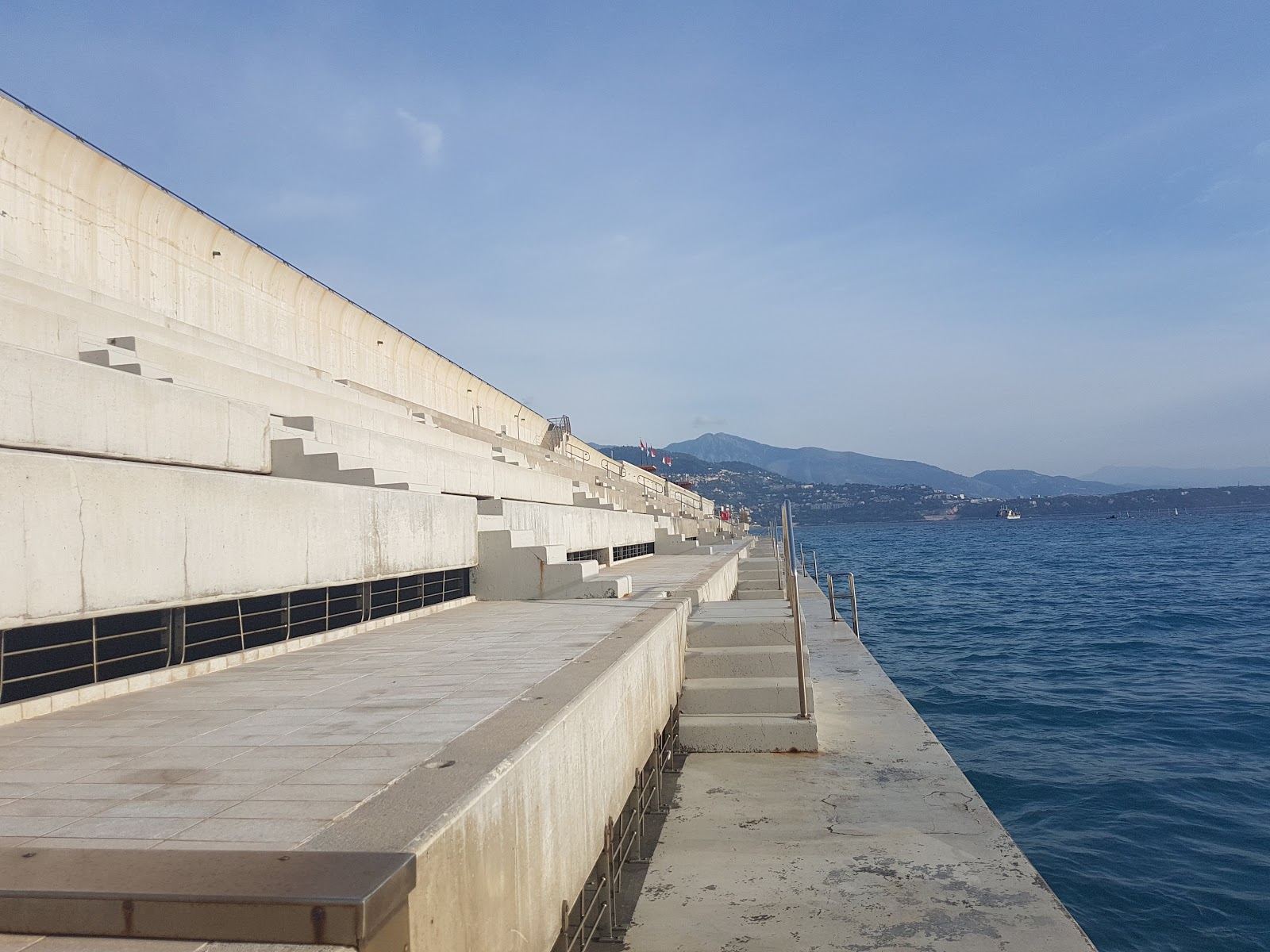 Φωτογραφία του Solarium Beach και η εγκατάσταση