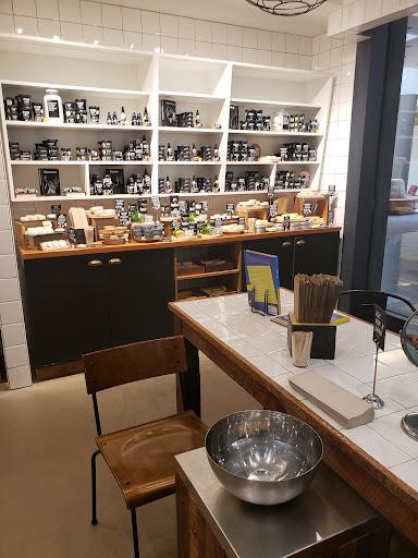 Cosmetics Store «Lush Cosmetics», reviews and photos, 104 Walden Galleria, Buffalo, NY 14225, USA