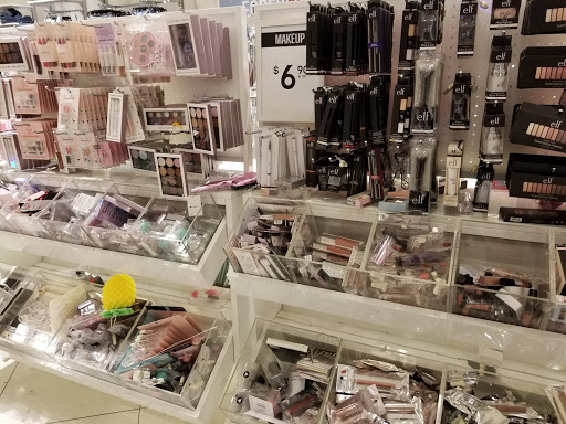 Clothing Store «Forever 21», reviews and photos, 13000 Folsom Blvd #607, Folsom, CA 95630, USA