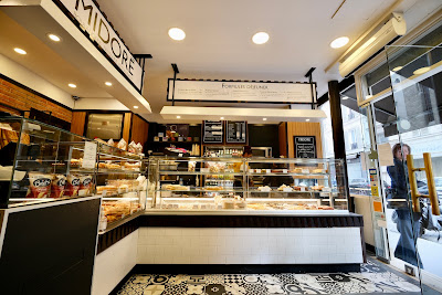 Boulangerie Midoré - rue de Chaillot à Paris