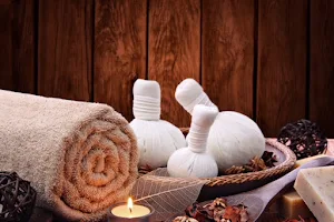 Cozy Thai Massage image