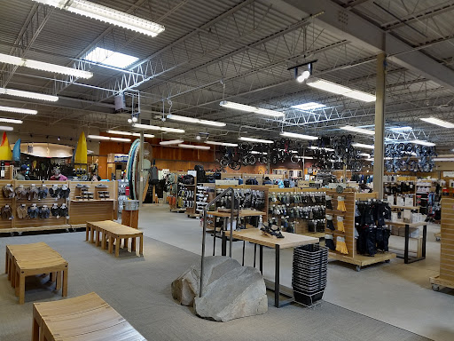 Camping Store «REI», reviews and photos, 1955 County Road B2 W, Roseville, MN 55113, USA