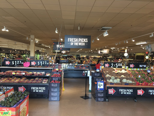 Grocery Store «Stop & Shop», reviews and photos, 2425 Palmer Ave, New Rochelle, NY 10801, USA