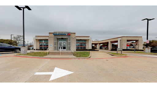 Bank of America (with Drive-thru ATM)