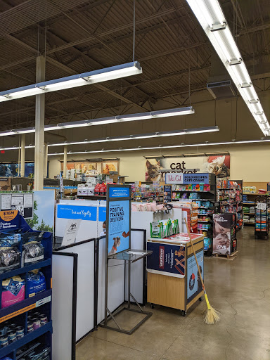 Pet Supply Store «Petco Animal Supplies», reviews and photos, 1210 Marvin Rd NE, Lacey, WA 98516, USA