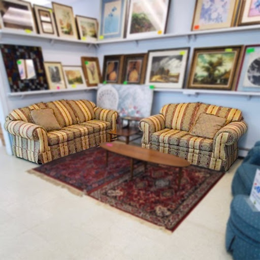 Home Improvement Store «ReStore Farmington», reviews and photos, 28575 Grand River Ave, Farmington Hills, MI 48336, USA