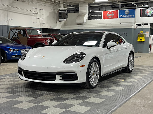 Car Dealer «Automotive Imports Sales & Service», reviews and photos, 1207 S Platte River Dr a, Denver, CO 80223, USA