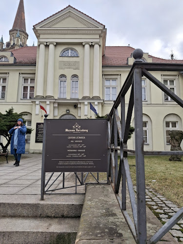 Opinii despre Muzeum Porcelany în Wałbrzych - Muzeum