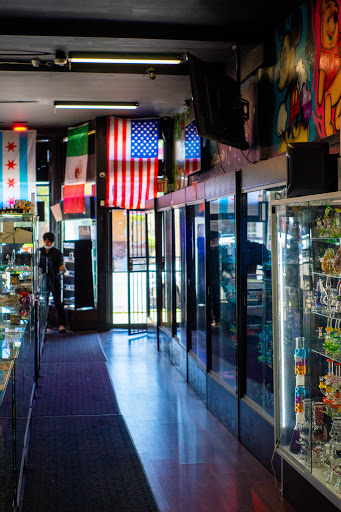 Tobacco Shop «Puffit Smoke & Vape Shop», reviews and photos, 4434 S Archer Ave, Chicago, IL 60632, USA