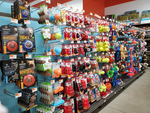 Pet Supply Store «Unleashed by Petco», reviews and photos, 6 Shipyard Dr #1f, Hingham, MA 02043, USA